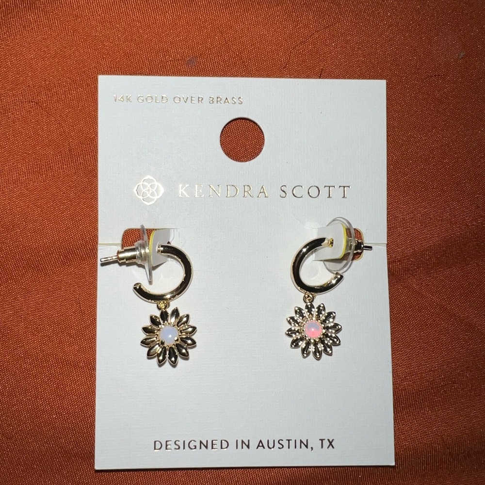 Kendra Scott Gold and Cream Earrings